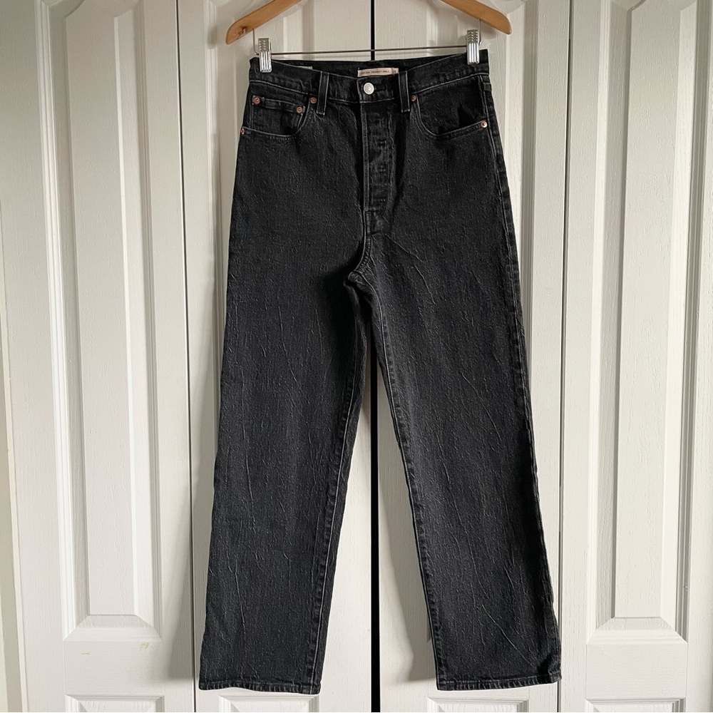 Levi’s Premium Ribcage Straight Ankle Jeans Women’s W28 x L29 Black Button Fly
